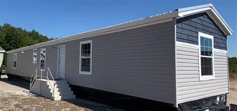These calculations are for single-wide size homes, which are 600 to 1,300 square feet. . How much does a 16x80 mobile home weigh